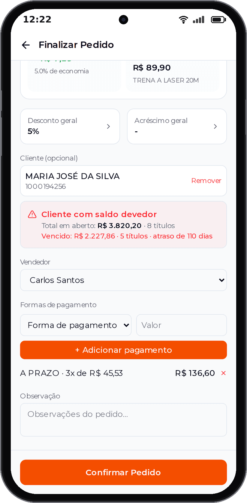 Fechamento: cliente com saldo devedor, desconto em % e pagamento parcelado